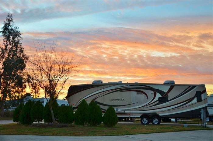 Ron Hoover Oasis RV Park | 1905 Gulf Fwy, La Marque, TX 77568, USA | Phone: (409) 935-7101