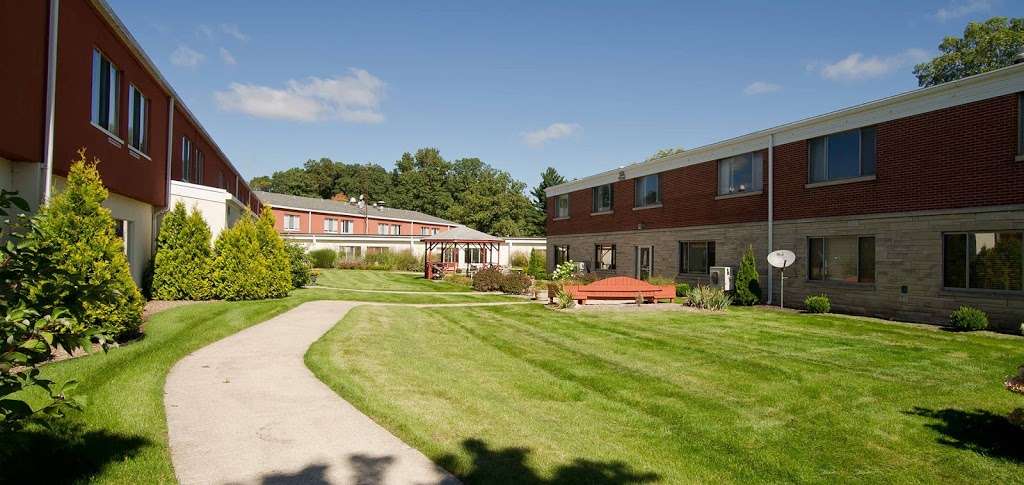 Aperion Care Valparaiso | 3301 North Calumet Avenue, Valparaiso, IN 46383, USA | Phone: (219) 462-0508