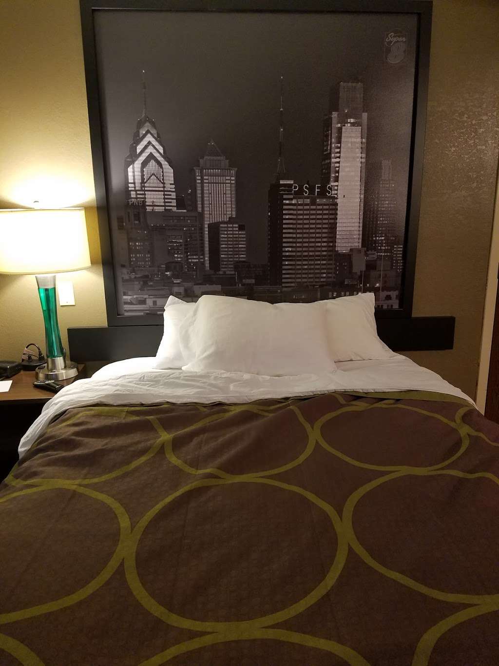 Super 8 by Wyndham Chambersburg I-81 | 3301 Black Gap Rd, Chambersburg, PA 17202, USA | Phone: (717) 977-4288