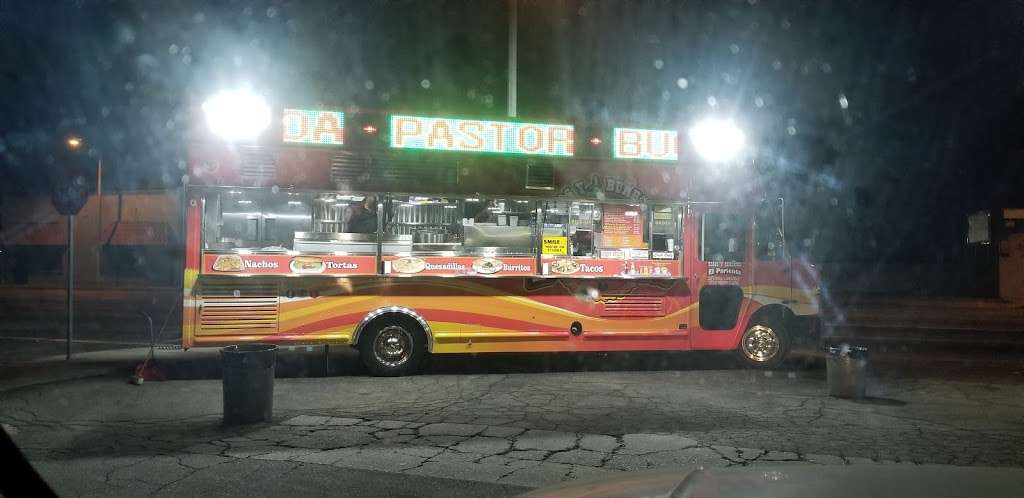 Tacos Y Burritos El Pariente | 100 S Orange Blossom Ave, La Puente, CA 91746