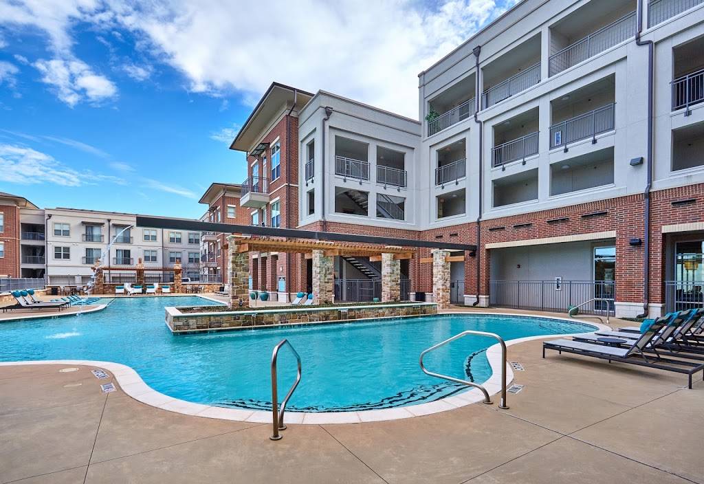 Midtown Cedar Hill Apartments | 365 Uptown Blvd, Cedar Hill, TX 75104, USA | Phone: (972) 299-2200