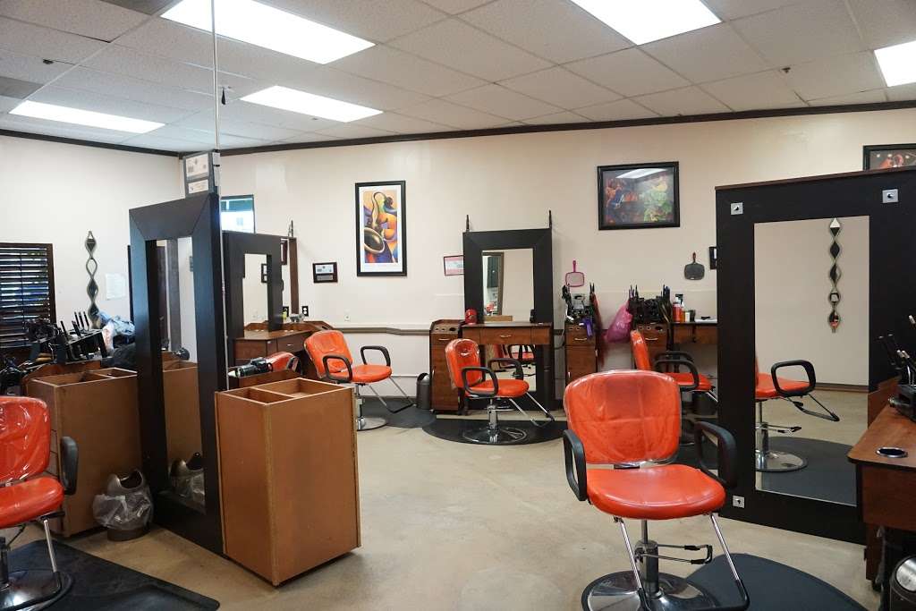 Jazzin It Up Salon | 5012 South La Brea Ave, Los Angeles, CA 90056 | Phone: (323) 298-4821