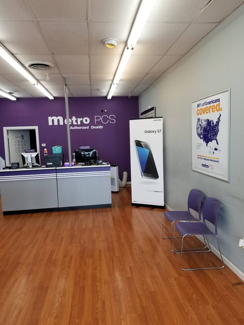 Metro by T-Mobile | 1789 S 3rd St, Memphis, TN 38109, USA | Phone: (901) 406-4427