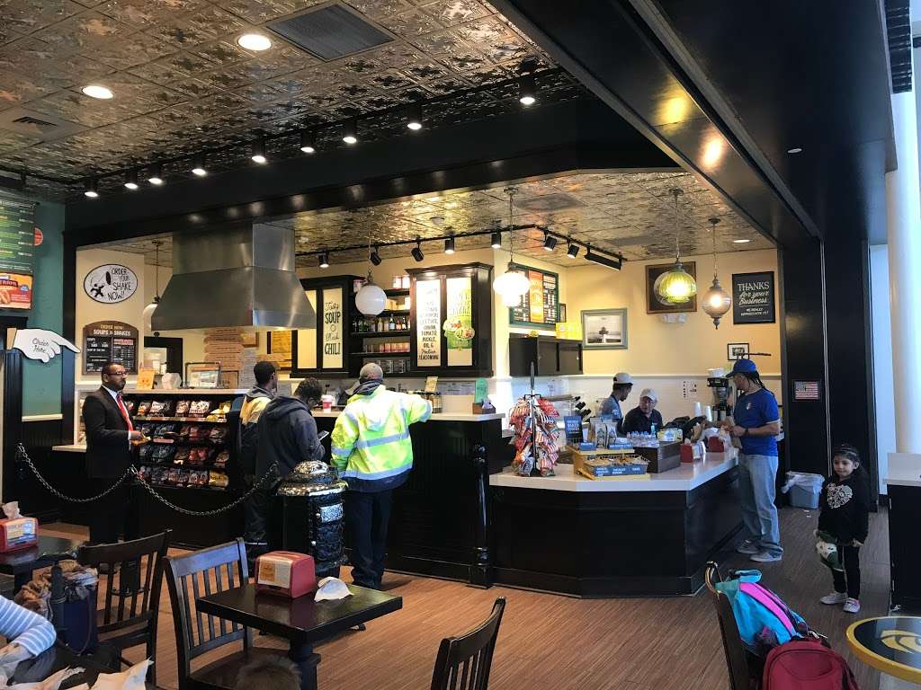 Potbelly Sandwich Shop | Dulles Intl Airport Terminal B Space BM660, Dulles, VA 20166, USA | Phone: (703) 572-6369