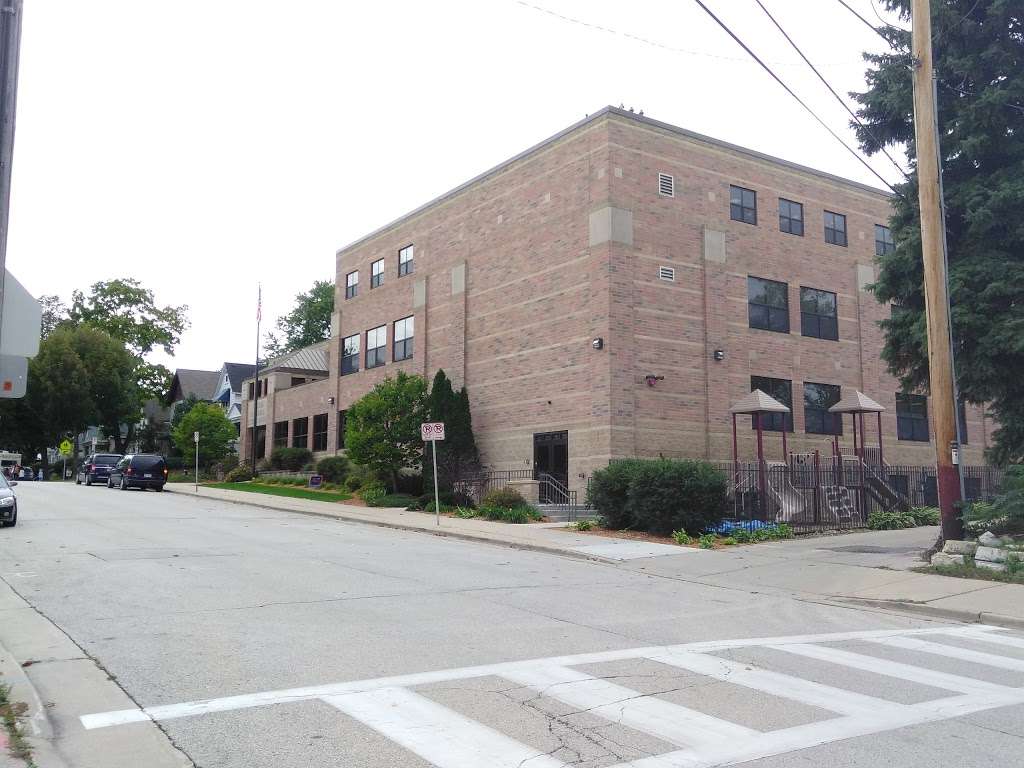 Saint Lucas Lutheran School | 648 E Dover St, Milwaukee, WI 53207 | Phone: (414) 483-8000