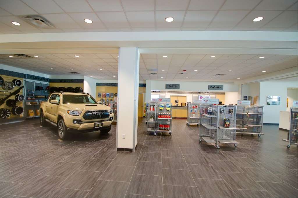 Valley Hi Toyota | 14612 Valley Center Dr, Victorville, CA 92395, USA | Phone: (760) 241-6484