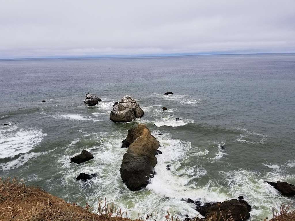 Mori Point Parking Lot | Pacifica, CA 94044