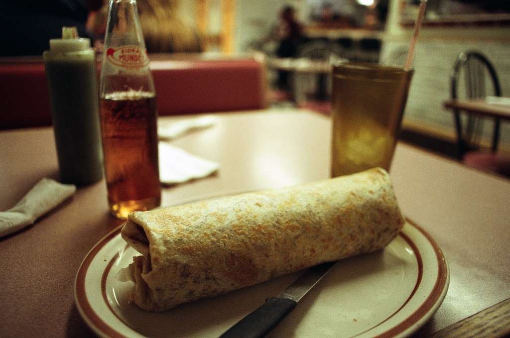 Panchos Burrito Veloz | 206 Walworth St, Genoa City, WI 53128, USA | Phone: (262) 279-2449