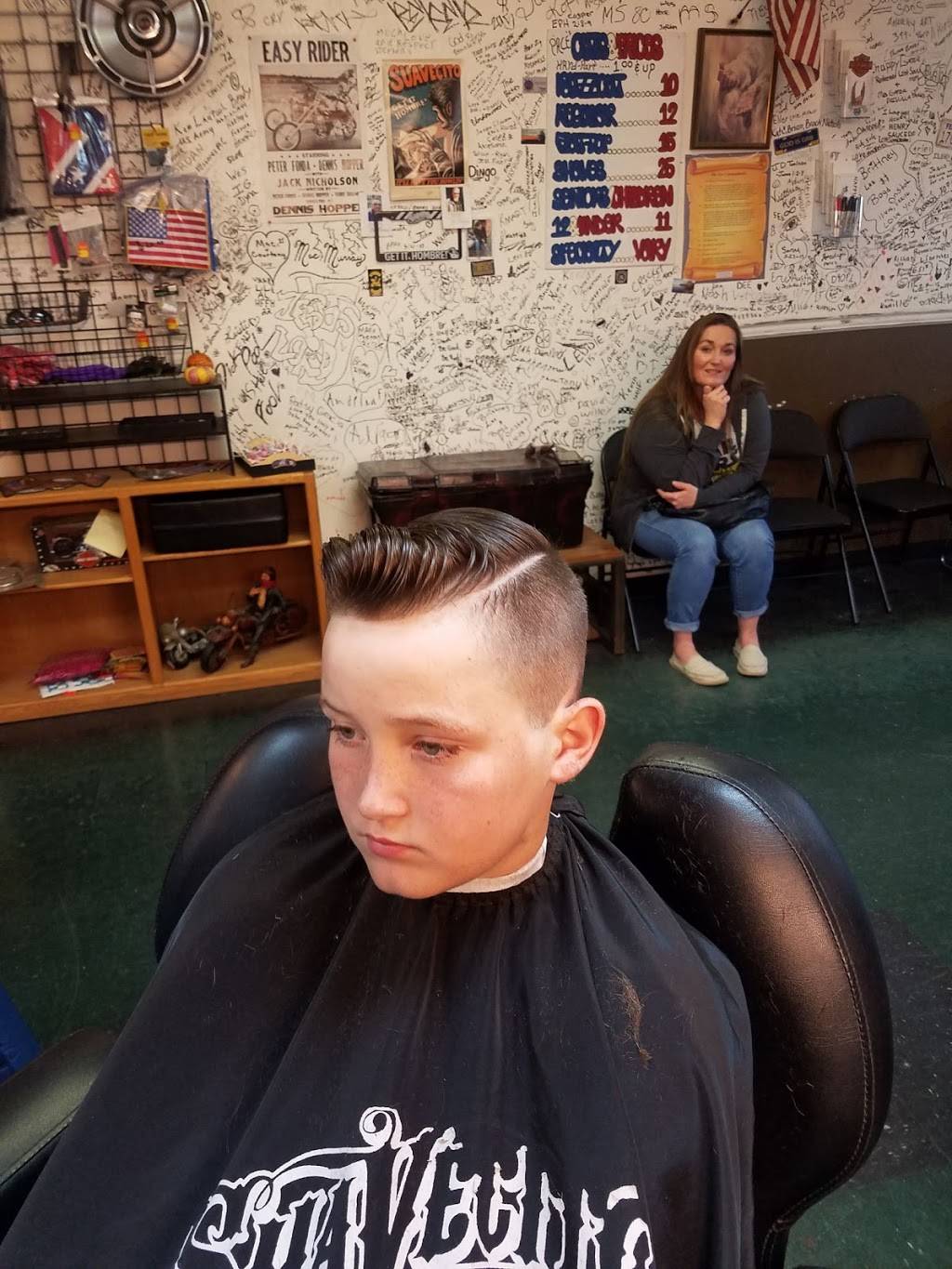 Paces Barber Shop & Supply | 3704 N Chester Ave suite D, Bakersfield, CA 93308 | Phone: (661) 317-2089