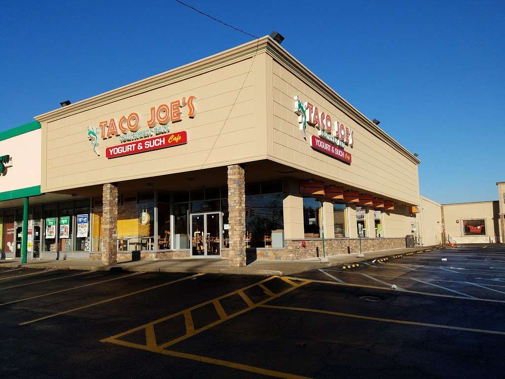 Taco Joes | Photo 3 of 10 | Address: 1137 Old Country Rd, Westbury, NY 11590, USA | Phone: (516) 493-9166