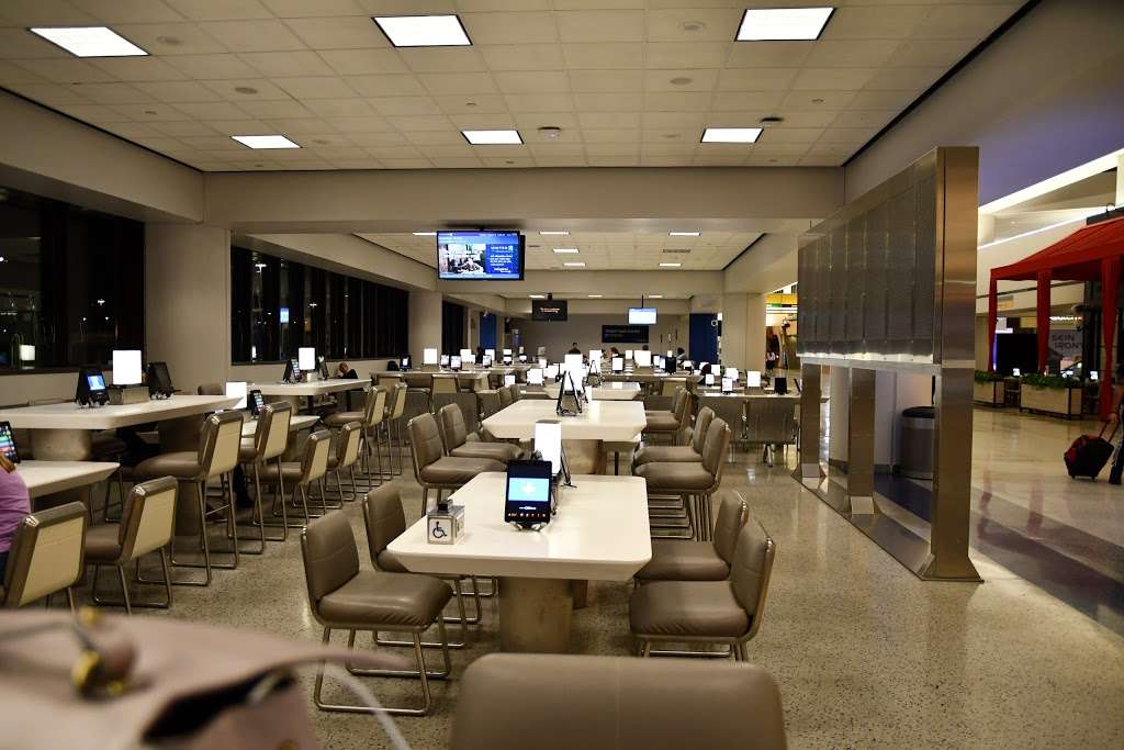 Newark Liberty International Airport | 3 Brewster Rd, Newark, NJ 07114, USA | Phone: (973) 961-6000