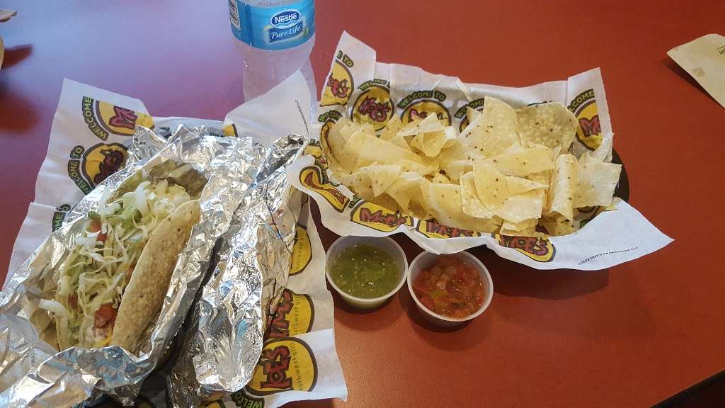 Moes Southwest Grill | 68 Washington St, Attleboro, MA 02703, USA | Phone: (508) 639-5581