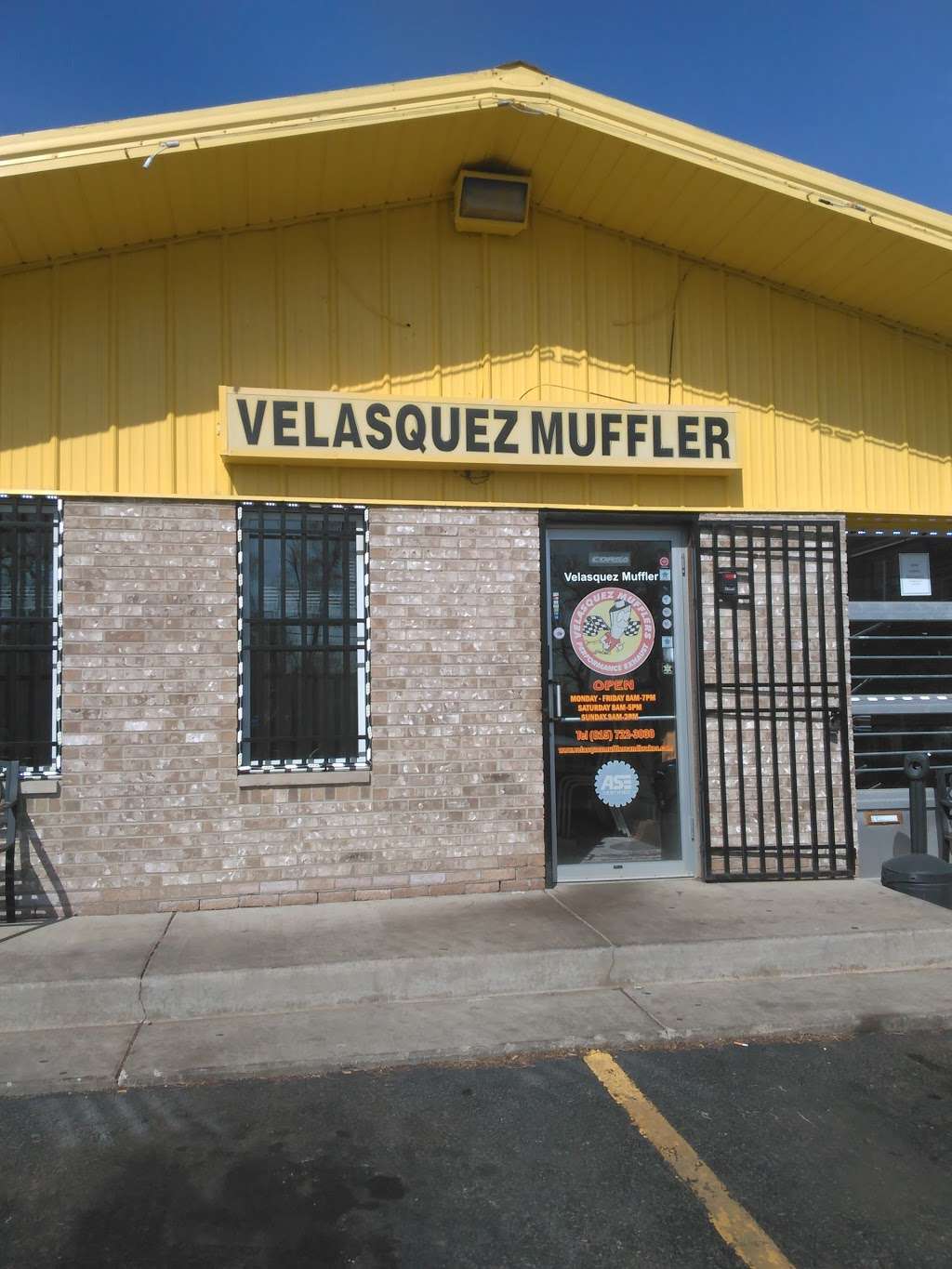 Velasquez Mufflers For Less | 1915 Broadway St, Crest Hill, IL 60403, USA | Phone: (815) 722-3030