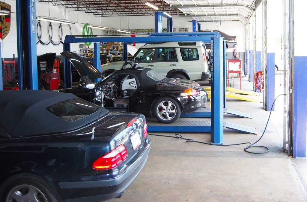 Euro Auto Performance | 299 E Oakland Park Blvd, Oakland Park, FL 33334, USA | Phone: (954) 561-2088