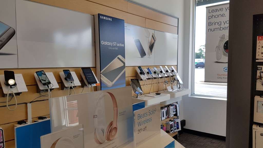 AT&T Store | 17622 Garland Groh Blvd, Hagerstown, MD 21740 | Phone: (301) 791-2408