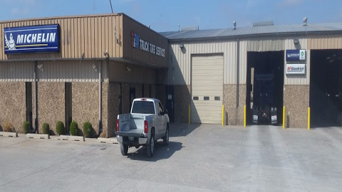 T & W Tire | 25 N Council Rd, Oklahoma City, OK 73127, USA | Phone: (405) 787-6711