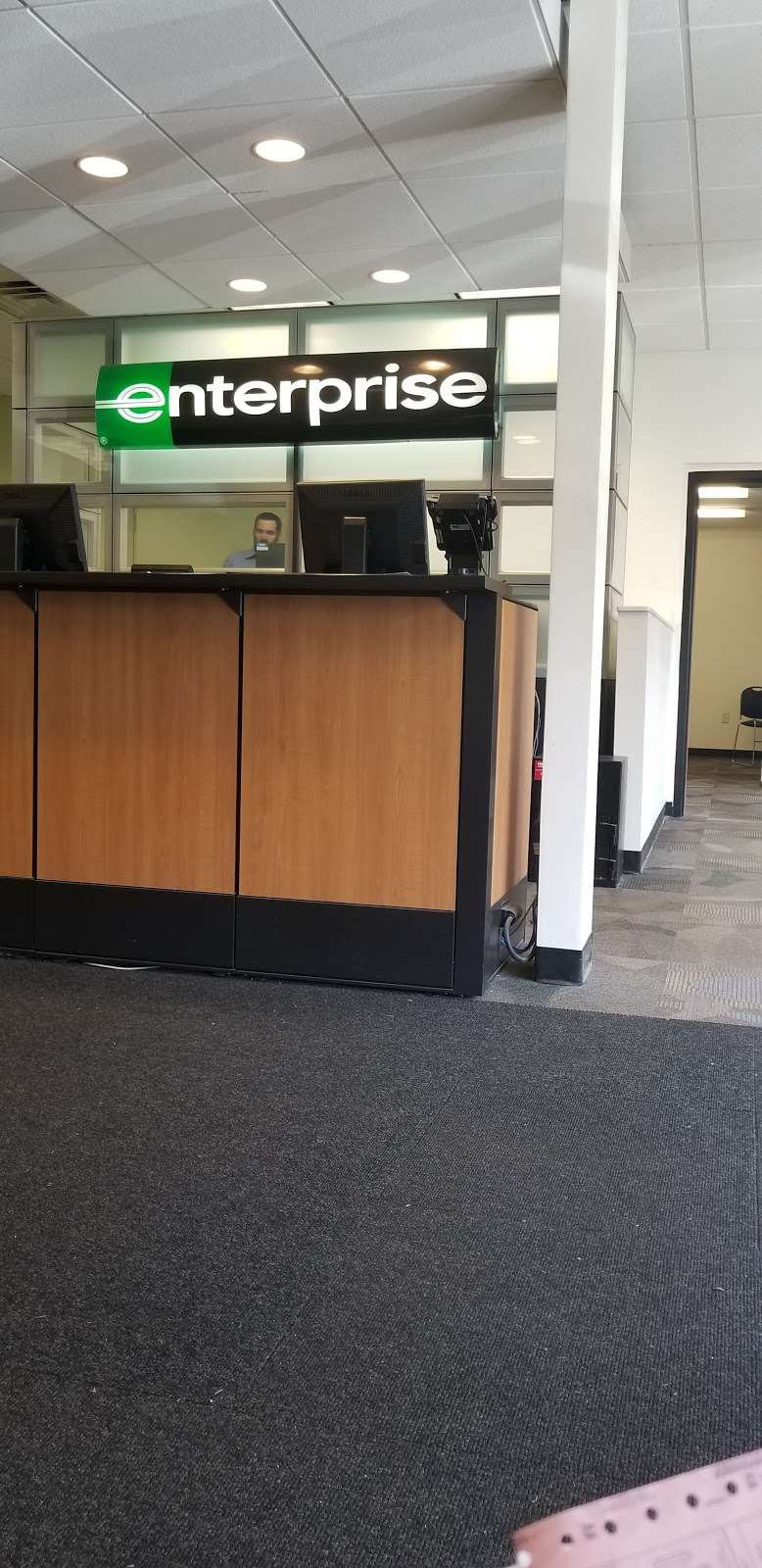 Enterprise Rent-A-Car | 1925 S Queen St, York, PA 17403 | Phone: (717) 845-6081