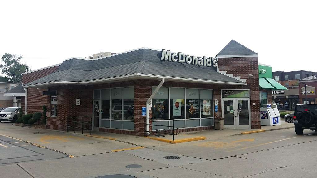 McDonalds | 100 N La Grange Rd, La Grange, IL 60525, USA | Phone: (708) 352-1110