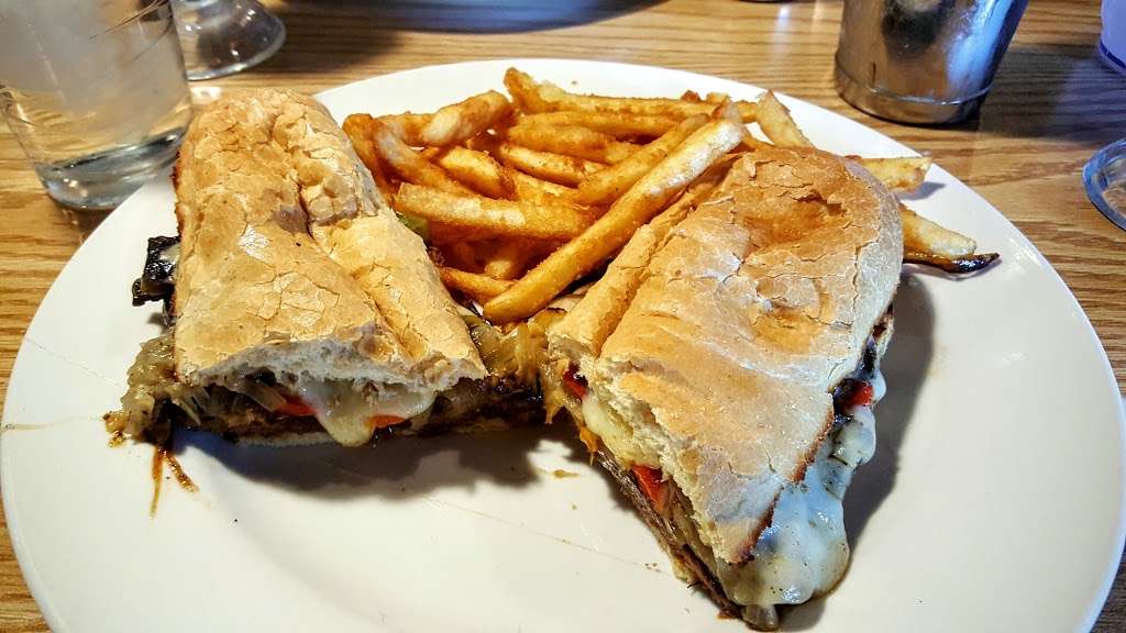 Henrys American Grill | 237 N Stephanie St, Henderson, NV 89074, USA | Phone: (702) 898-5100