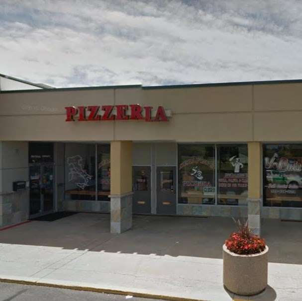 Serafinis Pizzeria | 2414 E Bridge St, Brighton, CO 80601, USA | Phone: (303) 659-5233