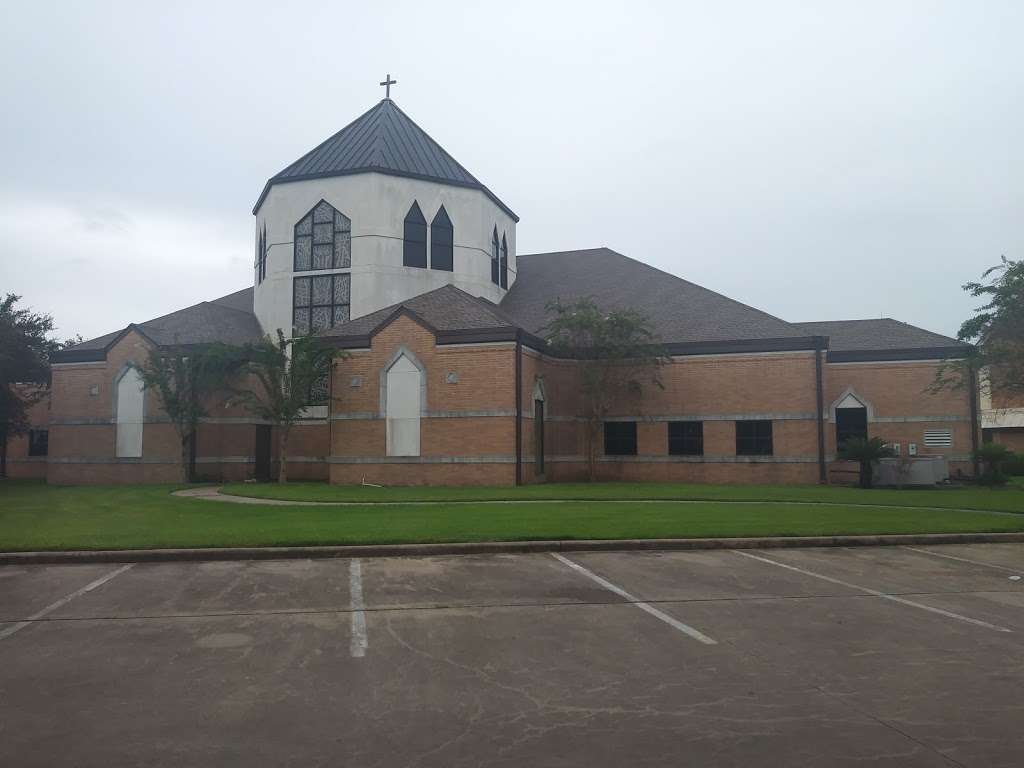 Most Holy Trinity Catholic Church | 1713 N Tinsley St, Angleton, TX 77515 | Phone: (979) 849-2421