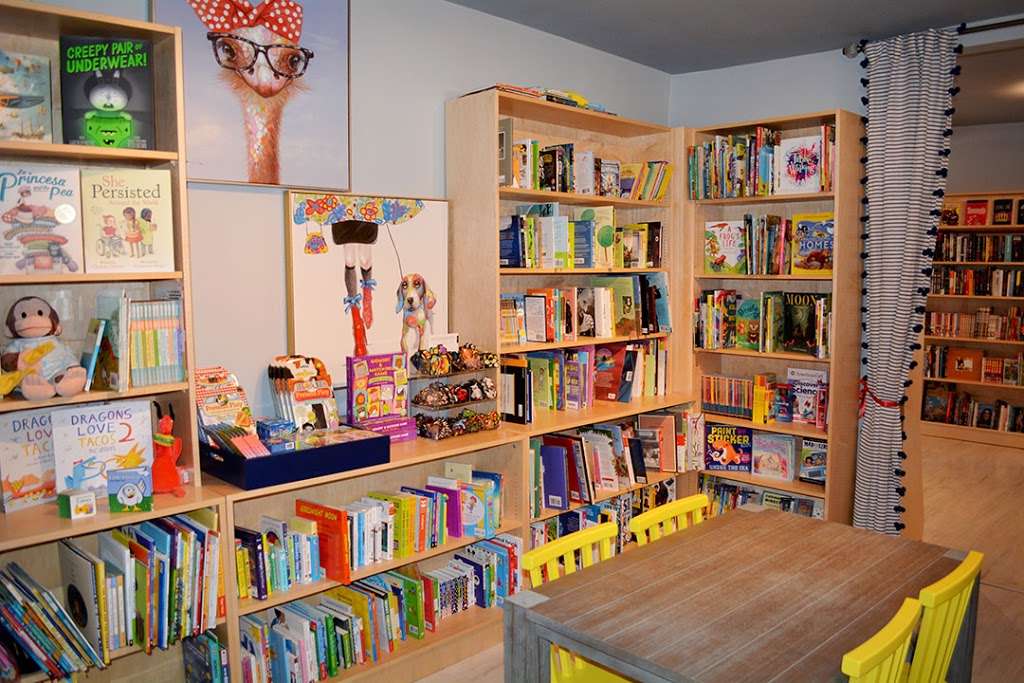 Turn the Page Books & Gifts | 149 N Walnut St, Westfield, IN 46074, USA | Phone: (317) 804-2363