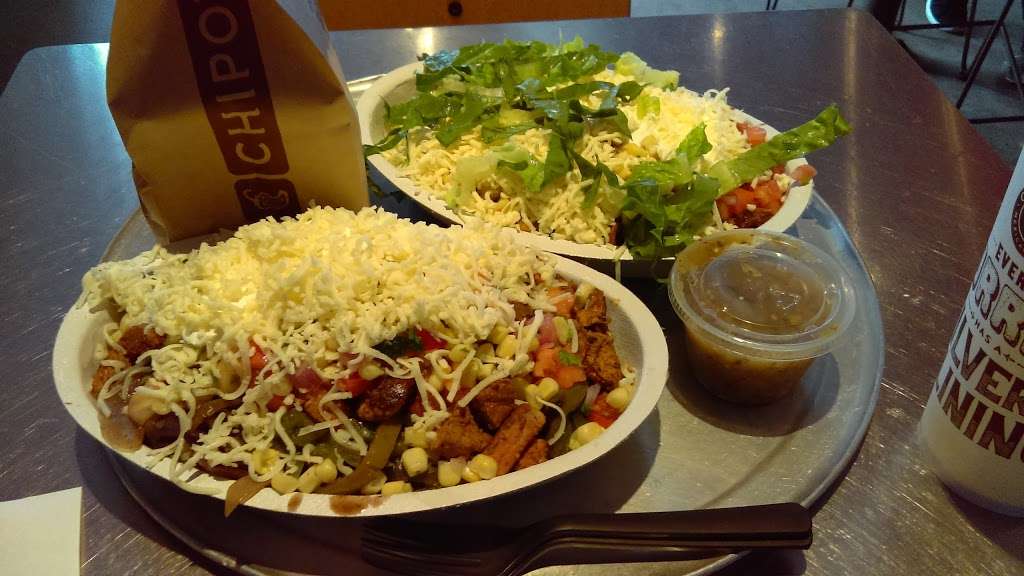 Chipotle Mexican Grill | 18003 Garland Groh Blvd, Hagerstown, MD 21740 | Phone: (240) 420-8010