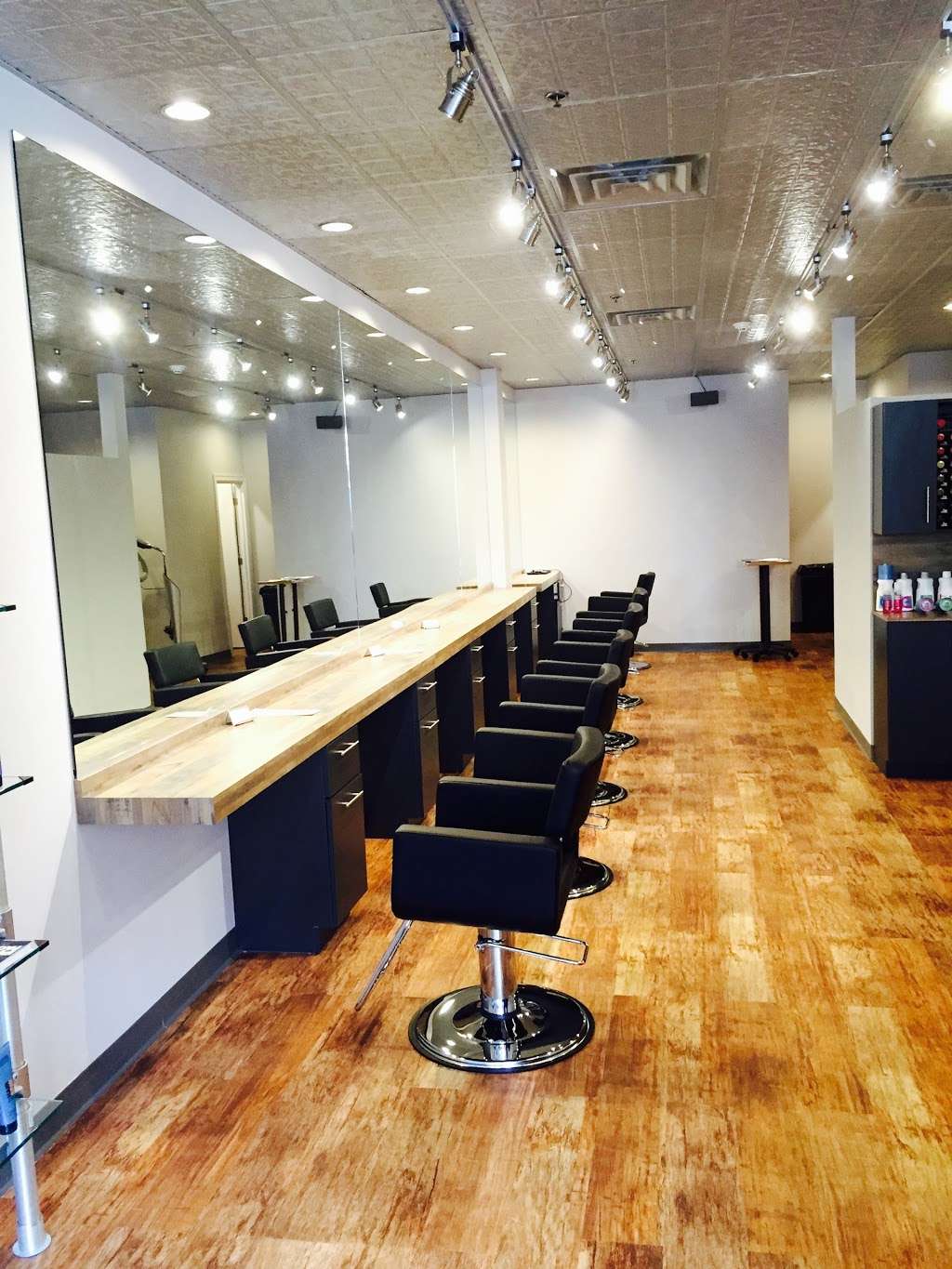 Davis Hairdressing | 341 W Broadway, Boston, MA 02127, USA | Phone: (617) 464-0500