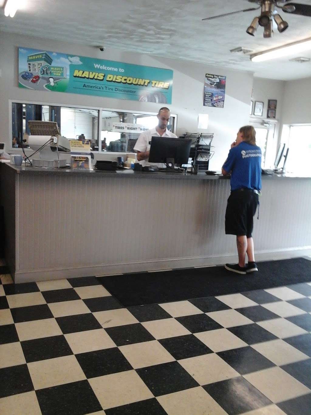 Mavis Discount Tire 1949 Us 9 Brodheadsville Pa 122 Usa Mavis Discount Tire 1949 Us 9 Brodheadsville Pa 122 Usa