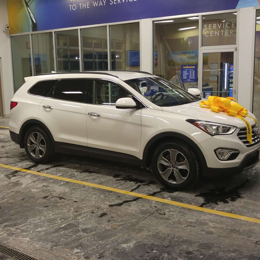 CarMax in 620 Berlin Cross Keys Rd, Sicklerville, NJ 08081, USA