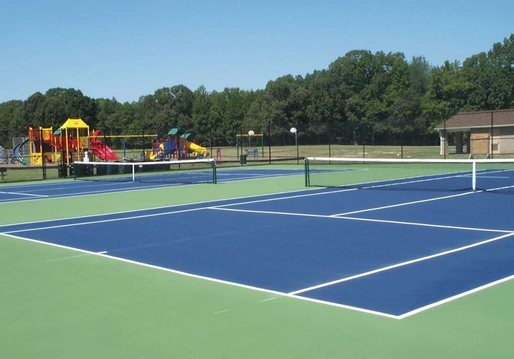 Lessons.com - Tennis Lessons | 69-30 222nd St, Oakland Gardens, NY 11364, USA | Phone: (877) 377-3504