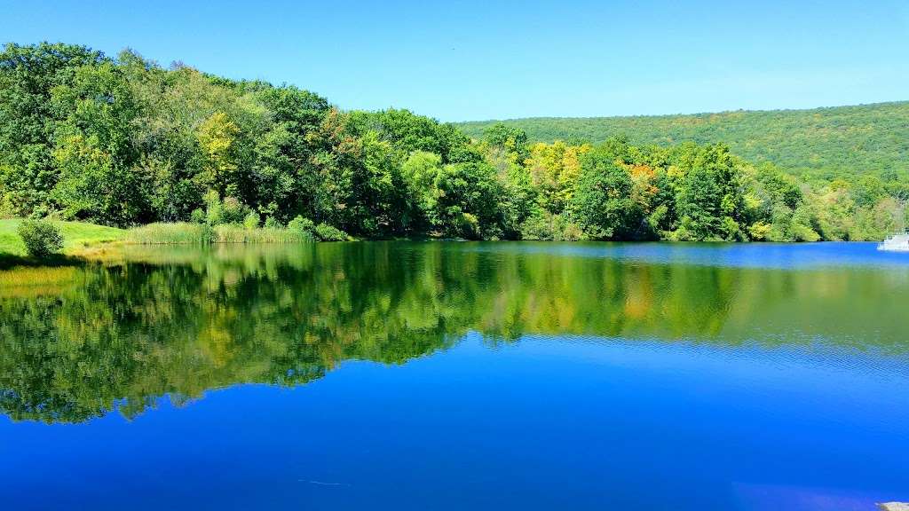 Earl Reservoir Park | Highland Mills, NY 10930, USA