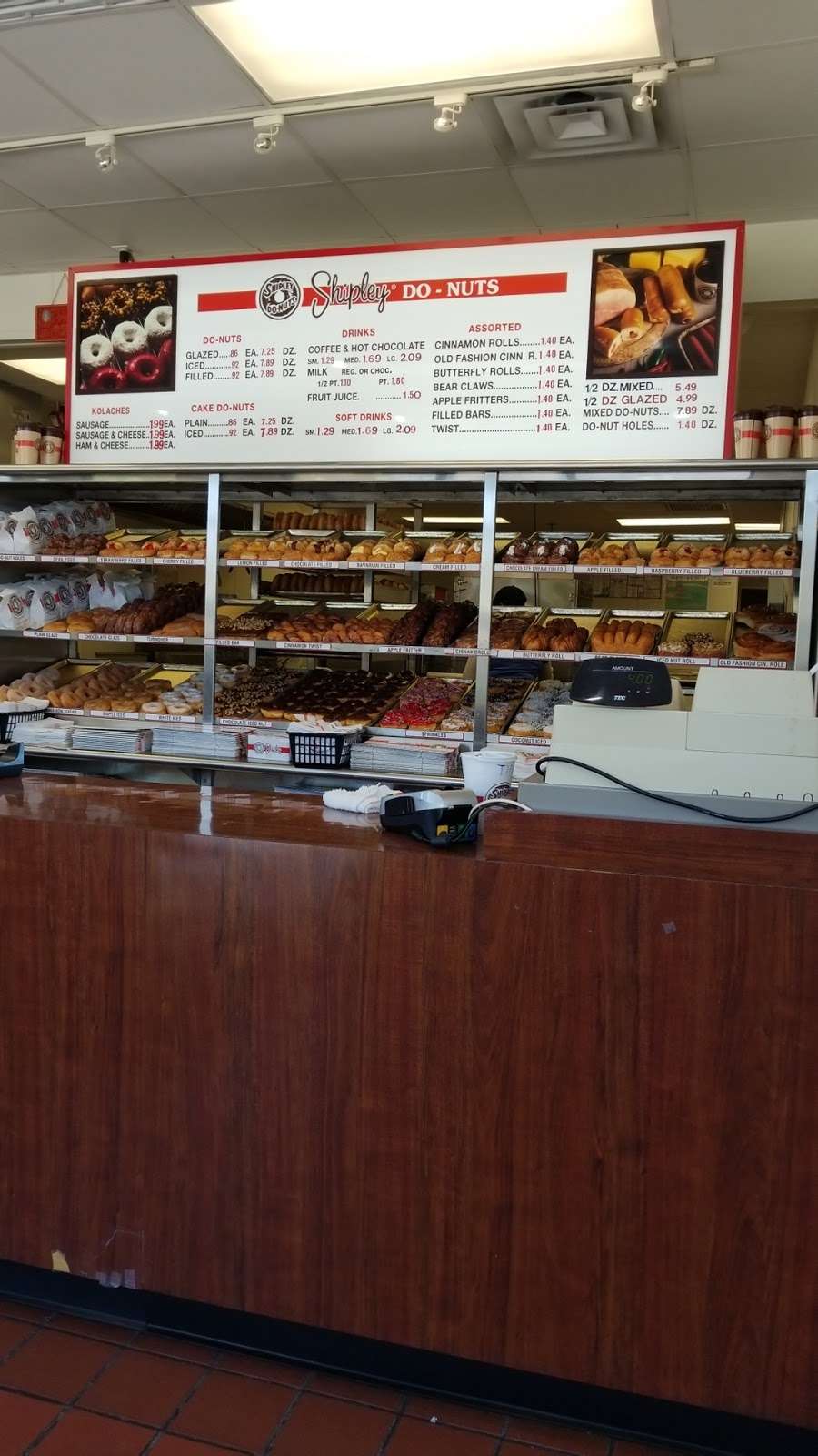 Shipley Do-Nuts | 7220 Antoine Dr, Houston, TX 77088, USA | Phone: (713) 680-0097