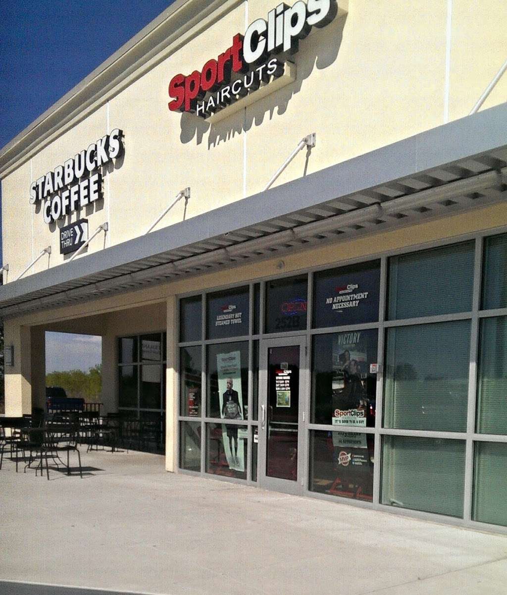 Sport Clips Haircuts of Alvin Center | 252 N Bypass 35 Suite B, Alvin, TX 77511, USA | Phone: (281) 585-9600