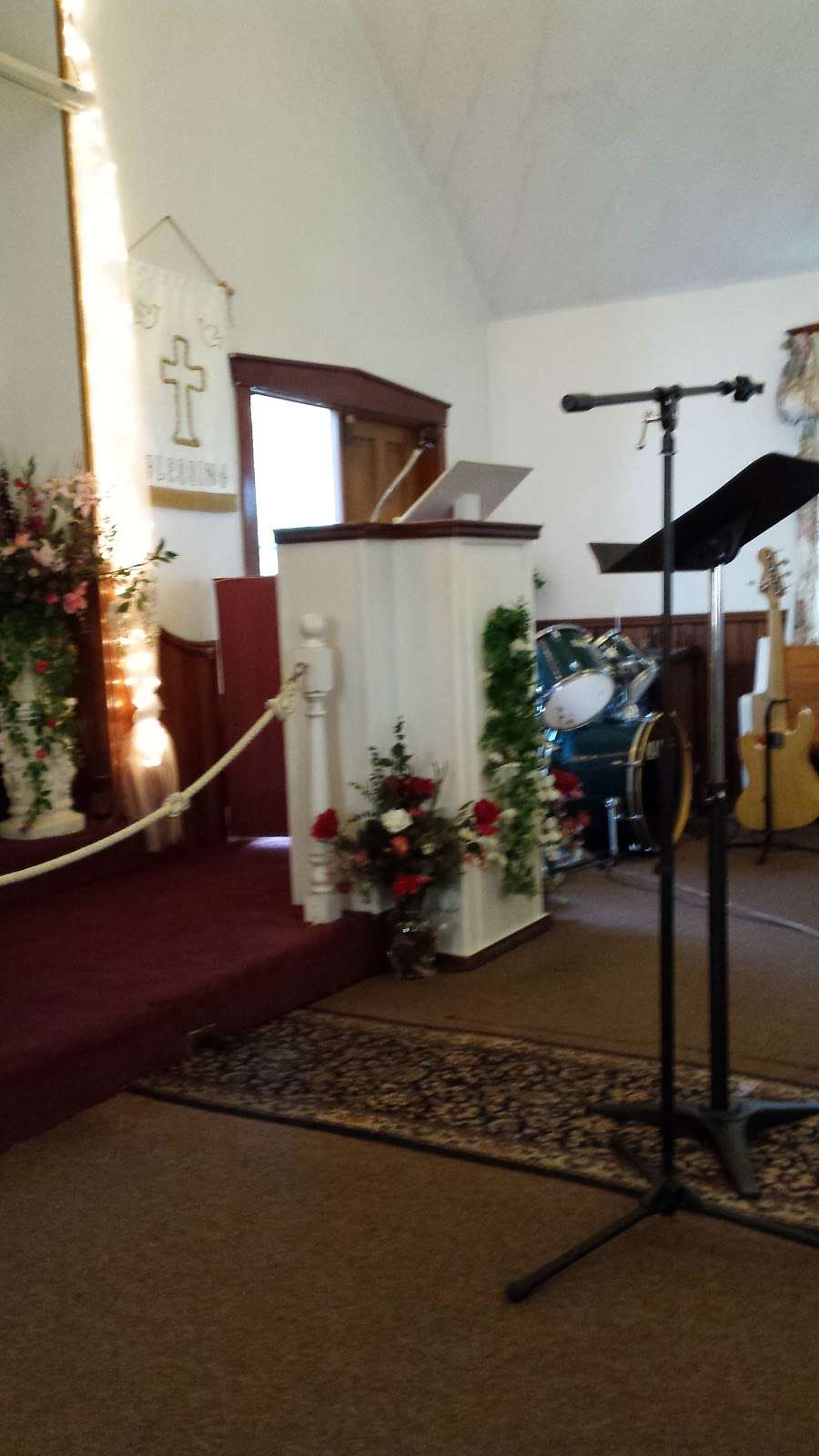 Salem Pentecostal Haitian Church New Holland | 153 Tabor Rd, New Holland, PA 17557 | Phone: (717) 330-1137