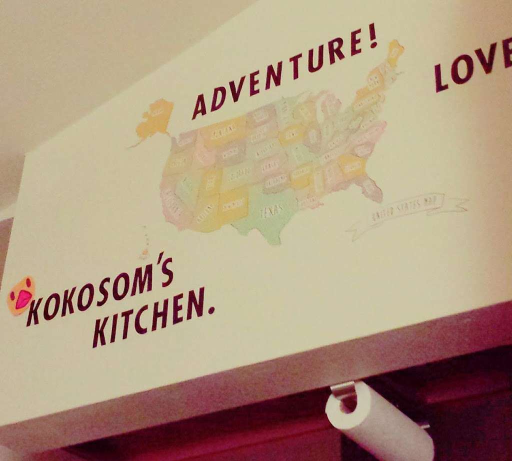 kokosoms kitchen | 11995 Coverstone Hill Cir, Manassas, VA 20109, USA | Phone: (571) 555-1004