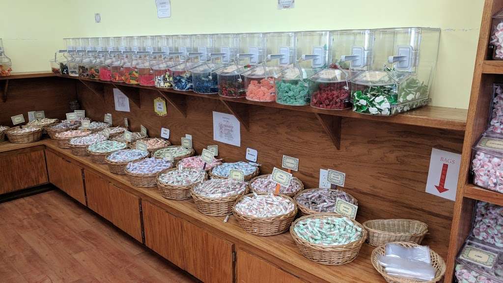 Dolles Candyland | 1 Rehoboth Ave, Rehoboth Beach, DE 19971, USA | Phone: (302) 227-0757