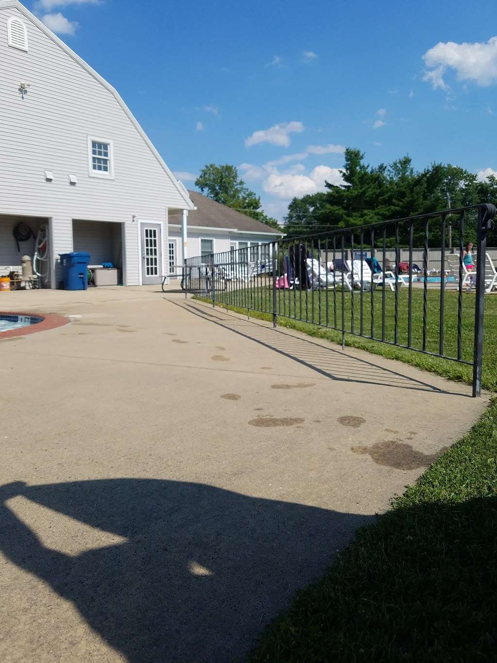 Pennwood Crossing Manufactured Home Community | 1201 Adler Dr, Morrisville, PA 19067, USA | Phone: (215) 295-3732