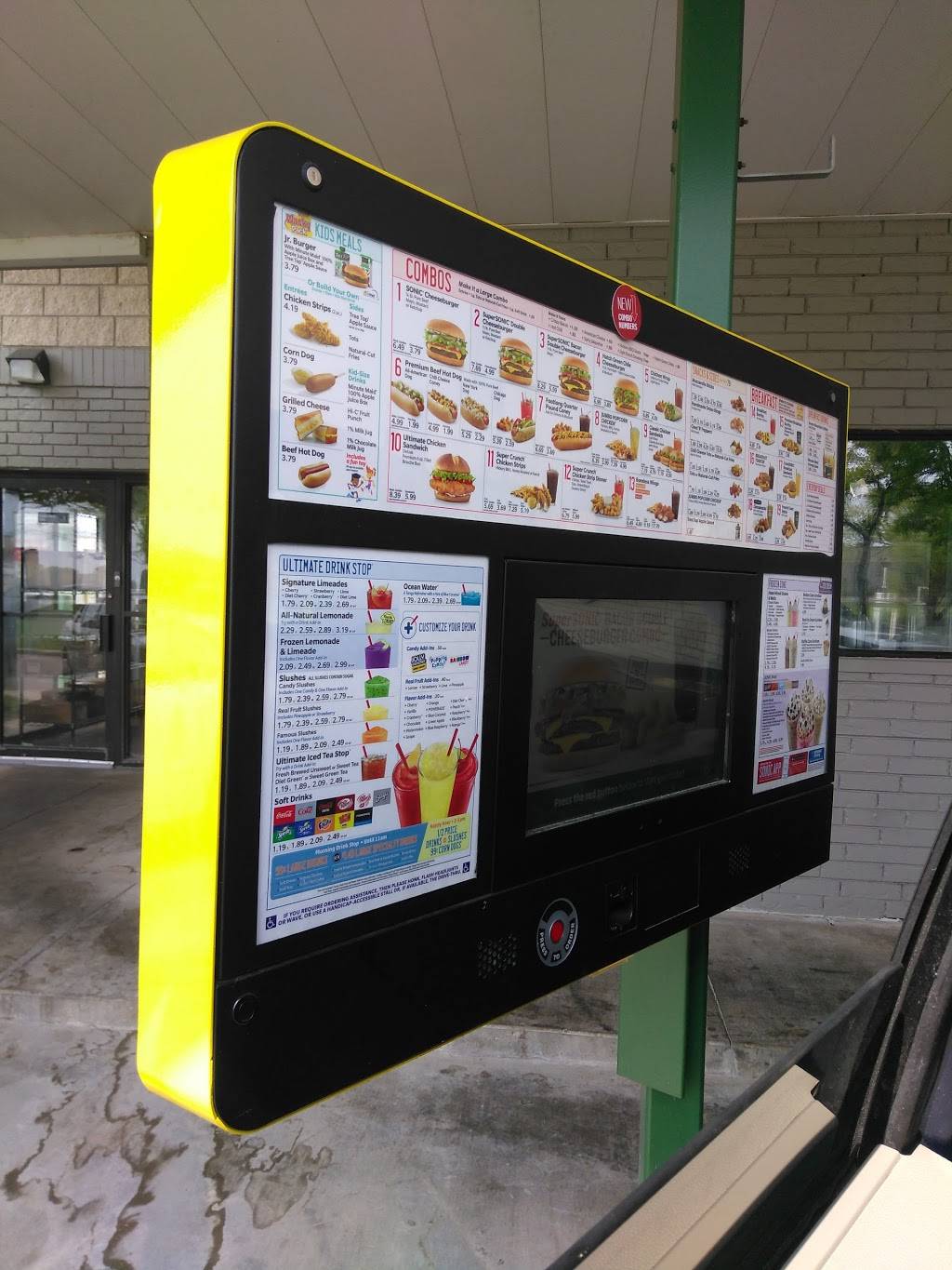 Sonic Drive-In | 3628 Shepherd Ln, Balch Springs, TX 75180, USA | Phone: (972) 286-4078