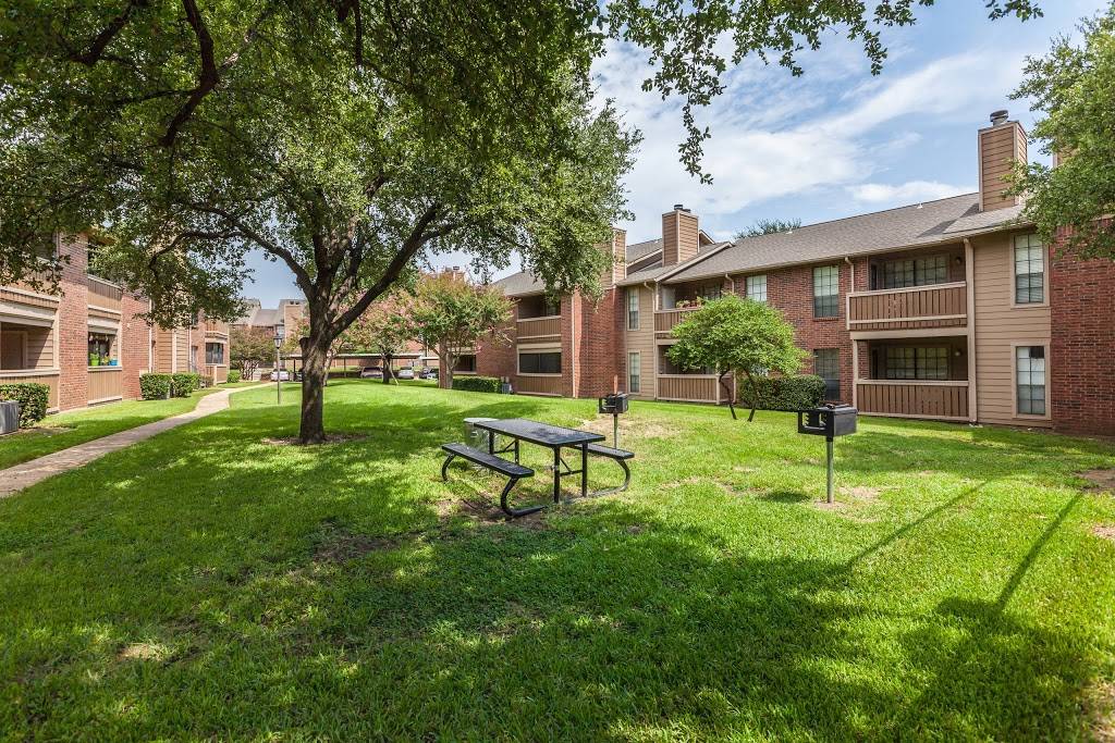 Aspen Court by ARIUM | 2305 Ashcroft Ln, Arlington, TX 76006 | Phone: (817) 985-4797