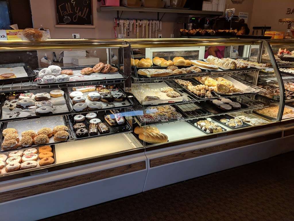 Bittners Bakery | 495 Interchange N, Lake Geneva, WI 53147, USA | Phone: (262) 248-1740