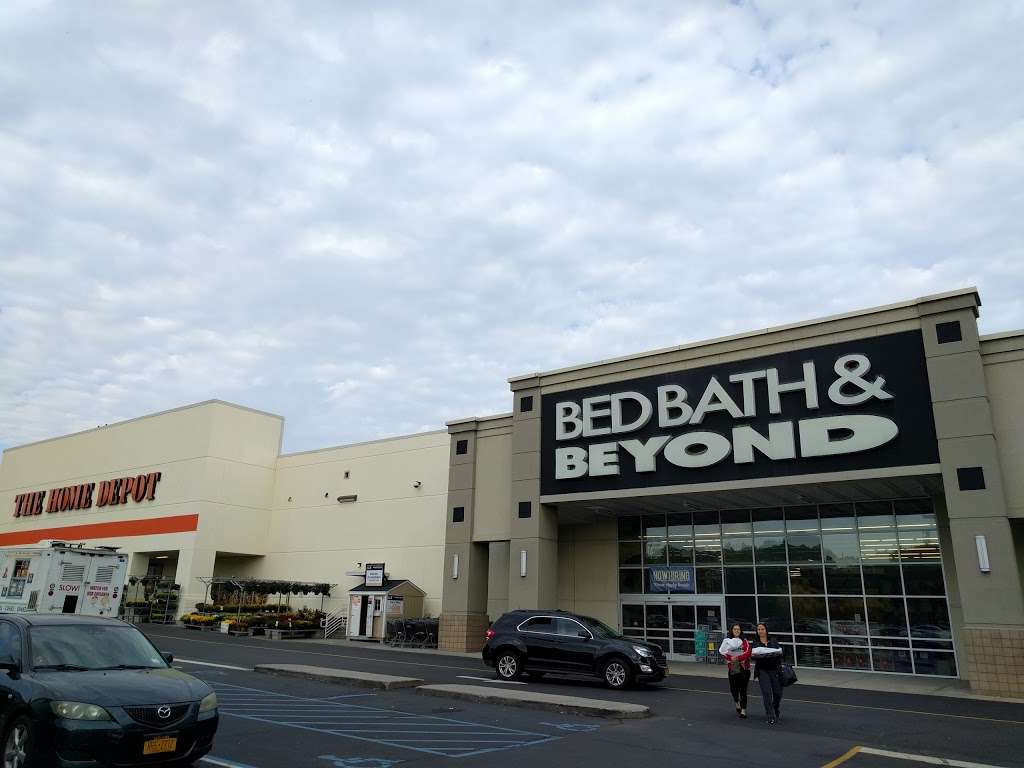 Bed Bath & Beyond | 72-15 25th Ave, East Elmhurst, NY 11370, USA | Phone: (718) 429-9438