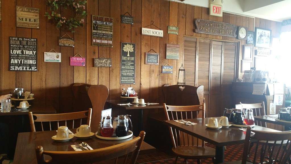 Millies Pancake Shoppe Inc | 605 W Lake St, Addison, IL 60101, USA | Phone: (630) 628-9891