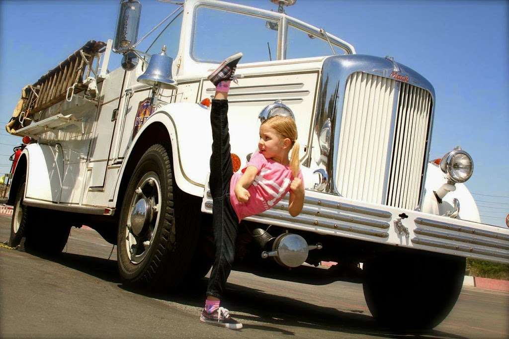 Gold Medal Martial Arts | 19247 Golden Valley Rd, Santa Clarita, CA 91387 | Phone: (661) 252-5425