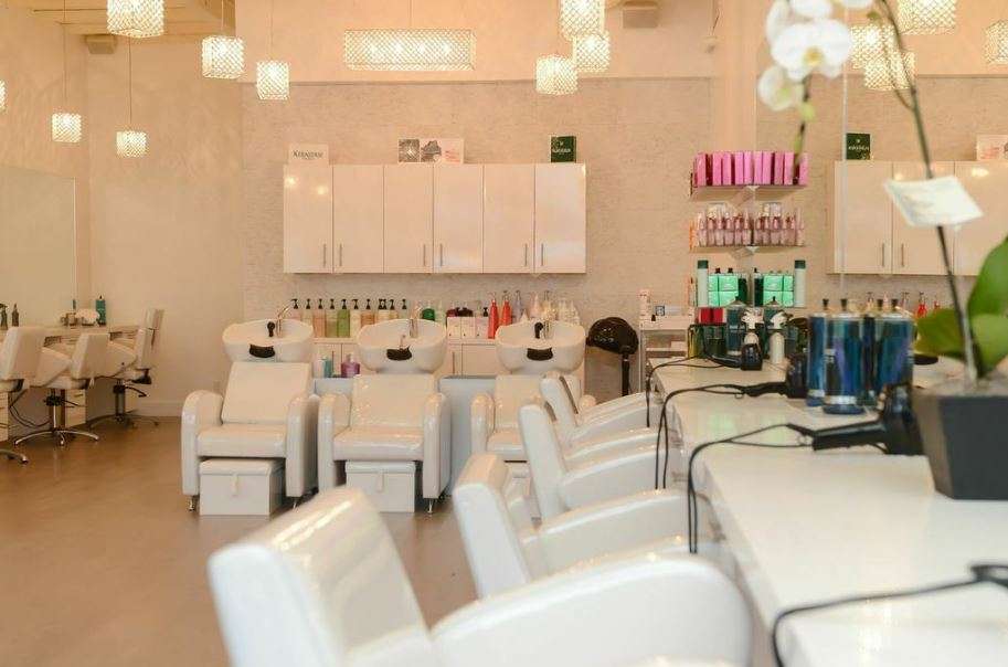 Lux Beauty Bar | 16085 San Dieguito Rd E-1, Rancho Santa Fe, CA 92067, USA | Phone: (858) 756-2220