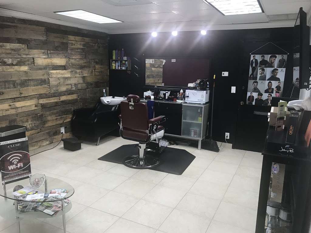 Xclusiv Barber Lounge | 6050, 1499 Forest Hill Blvd #103, West Palm Beach, FL 33406, USA | Phone: (561) 877-9395