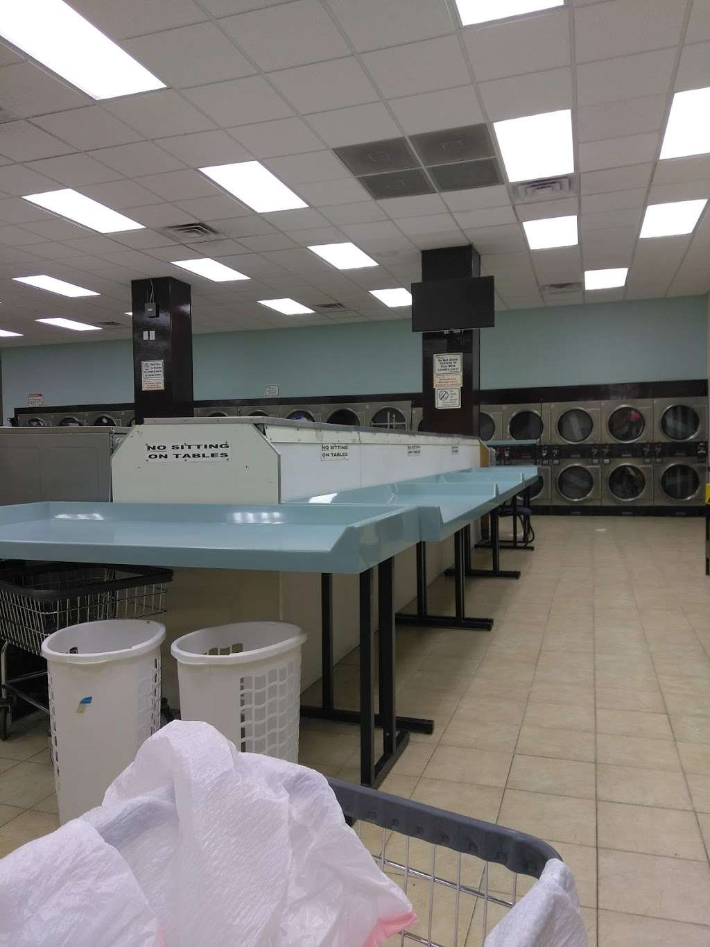 Aqua Star Laundry | 7627 Culebra Rd, San Antonio, TX 78251, USA | Phone: (210) 888-2782