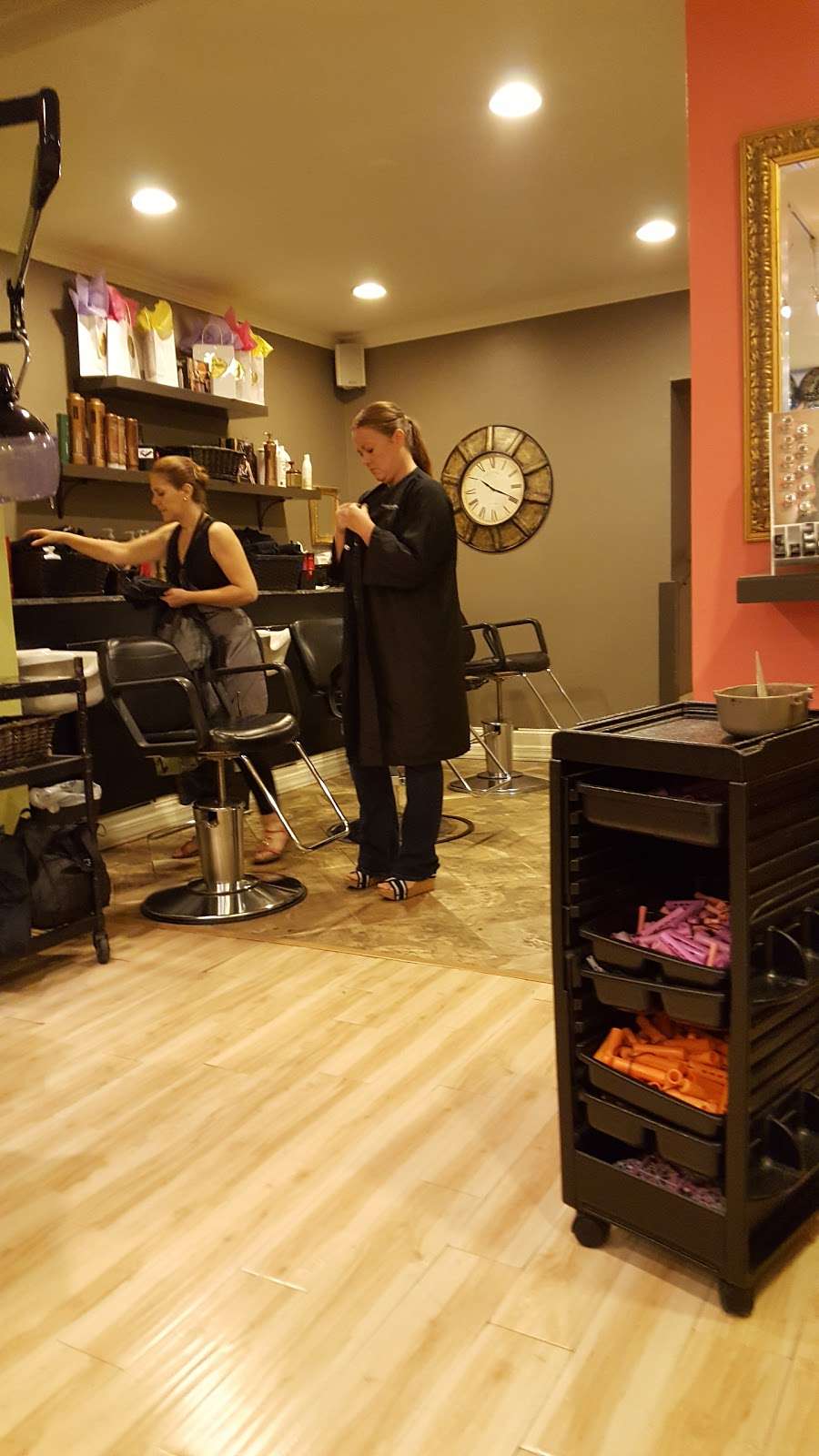 D P Lorana Salon Inc | 78 Summerhill Rd, East Brunswick, NJ 08816, USA | Phone: (732) 254-6774