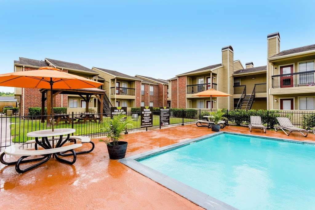 Foxwood | 19920 Foxwood Forest Blvd, Humble, TX 77338, USA | Phone: (281) 973-4315