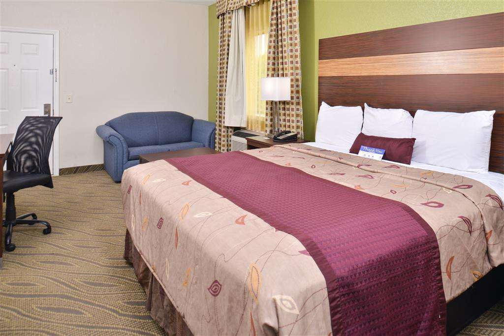 Americas Best Value Inn & Suites - Downtown Houston | 2536 North Fwy, Houston, TX 77009, USA | Phone: (713) 692-2300